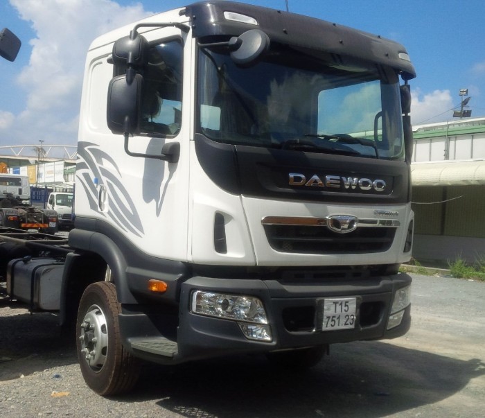 Xe tải thùng Daewoo Prima 3 chân dò rút máy cumins giá sốc