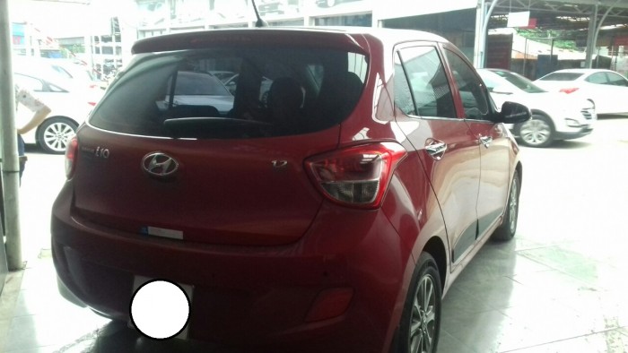 Bán Hyundai Grand i10 1.2 AT 2016 màu đỏ xe đẹp