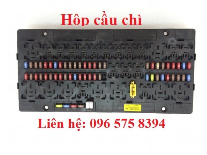 Hộp cầu chì xe Hyundai HD120 - HD210 (5 tấn - 13 tấn)
