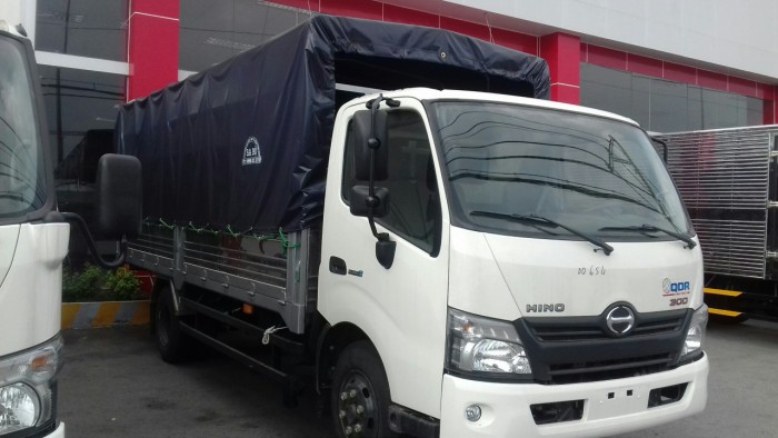 Giá cực sốc Xe hino thùng mui bạt XZU720