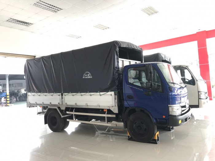 Chuyên bán xe tải Hino 5 tấn miền nam,mui bạt nhôm, sàn sóng inox