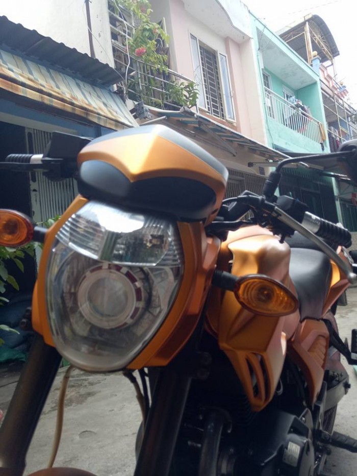 Moto Rebel CBR 125c màu cam phong cách biển 89,98 mới 95%