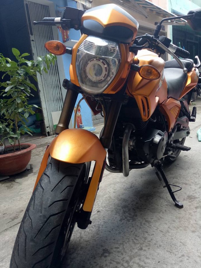 Moto Rebel CBR 125c màu cam phong cách biển 89,98 mới 95%