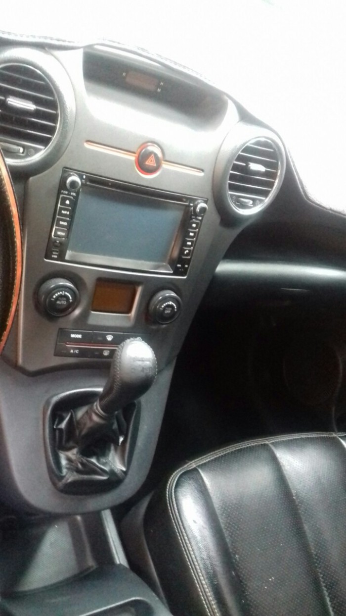 Bán Kia carens 2015 2.0 EX màu bạc xe đẹp