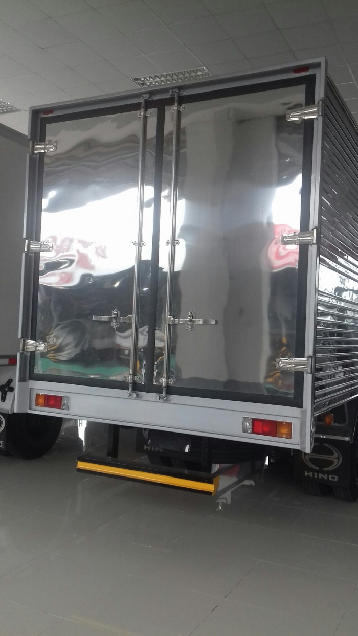 Bán xe Hino 1,9 tấn, nhập khẩu, đời 2017