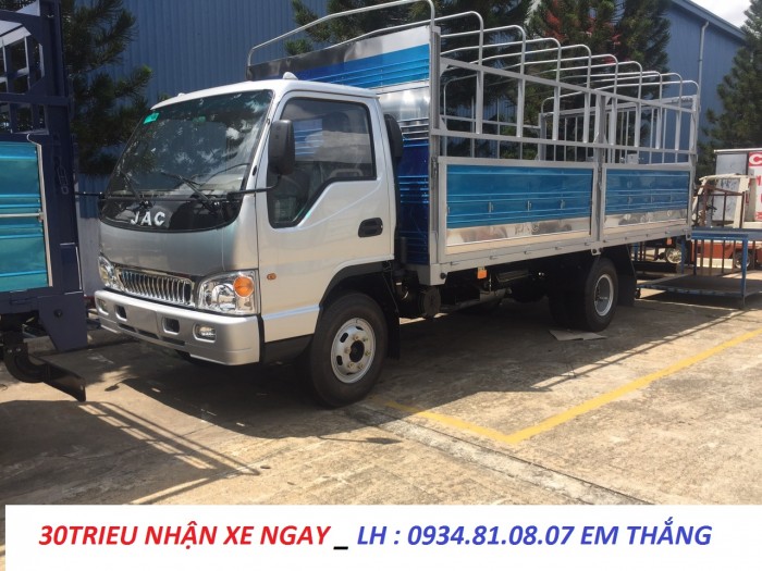 Bán xe tải jac/ xe jac 4t9/ xe jac 4,9  tấn thùng mui bạt, giá rẻ.