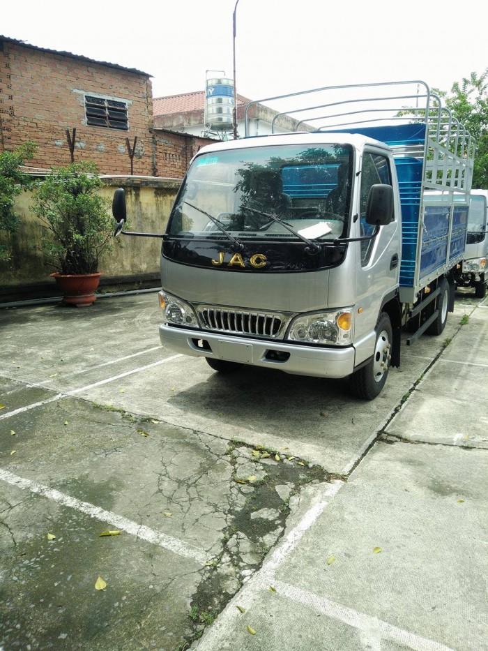Bán xe tải Jac 2t49 siêu đẹp, trả góp 95% giá trị xe