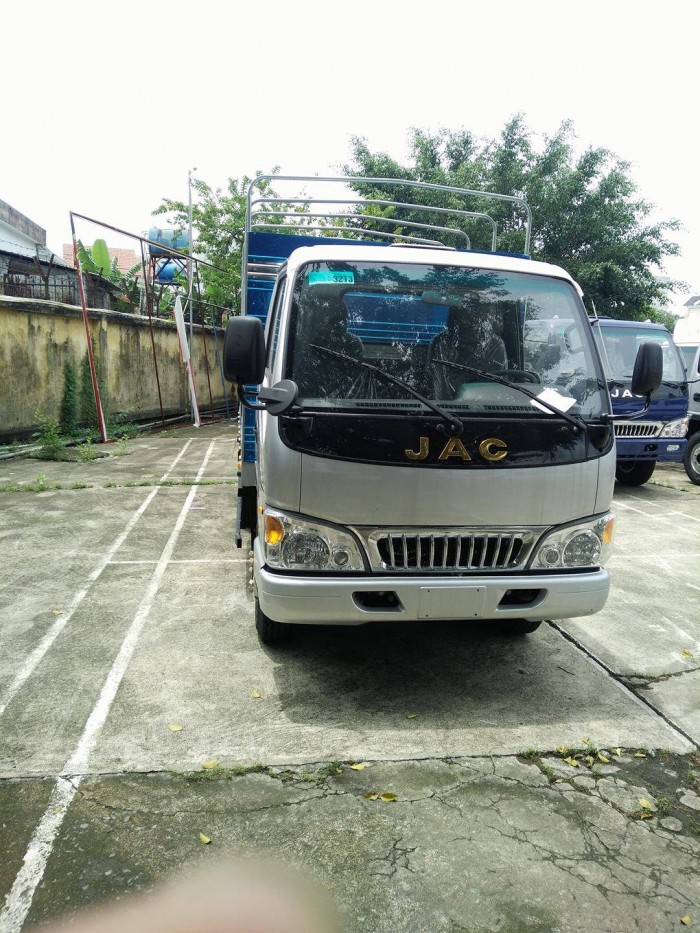 Bán xe tải Jac 2t49 siêu đẹp, trả góp 95% giá trị xe