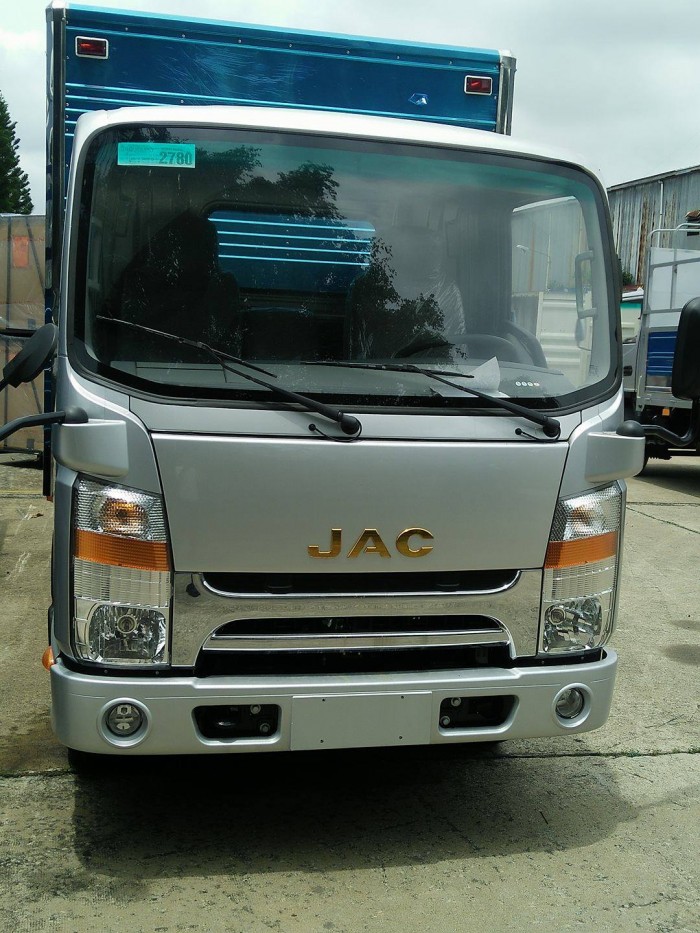 Bán xe tải Jac 3t45 đầu vuông, trả góp 90%, giá siêu rẻ