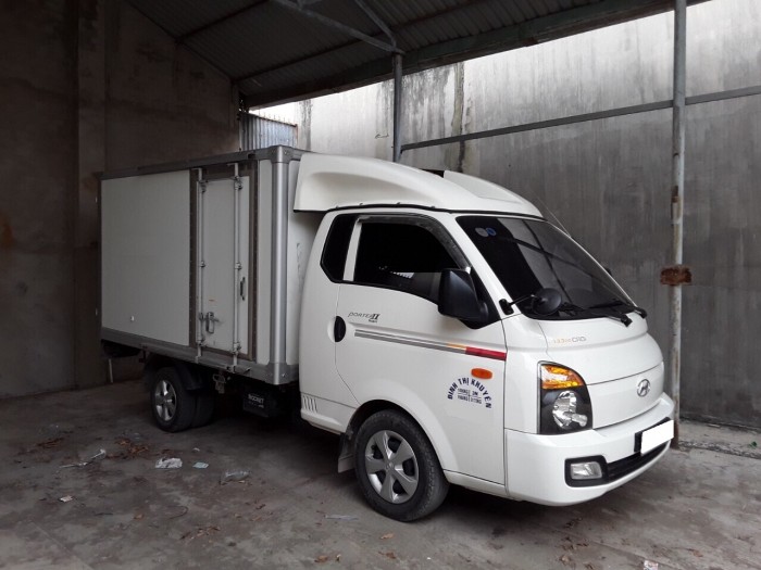 Cần bán xe tải Huyndai Porter 2013 đông lạnh 1 tấn