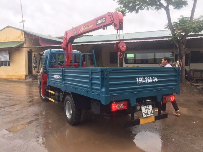 Xe tải thaco Olin gắn cẩu Unic 3 tấn 3 đốt