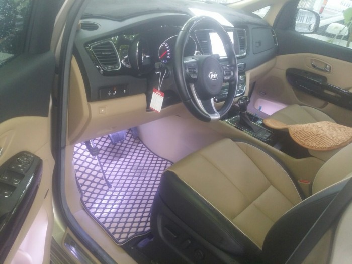 Bán Kia Sedona 3.3AT bản full xăng Gath 2015 bstp