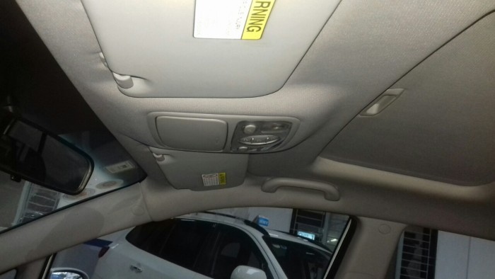 Bán Kia Carens 2.0MT SX 2012 màu trắng BSTP