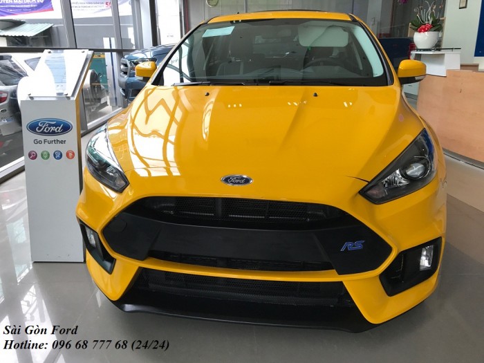 Ford Focus Trend 2019, số tự động, màu vàng, giao xe trong 30 ngày.