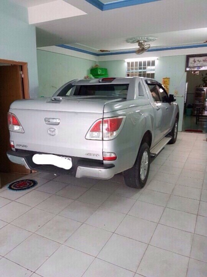 Bán Mazda BT50 sx 2014 màu bạc