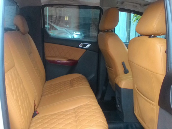 Bán Mazda BT50 sx 2014 màu bạc
