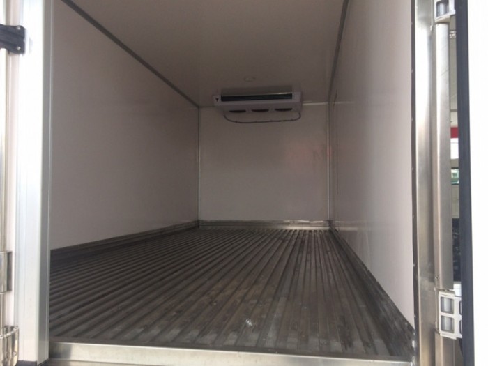 Xe đông lạnh 15 tấn hino FL thùng mẫu Quyền giá rẻ mới 100%