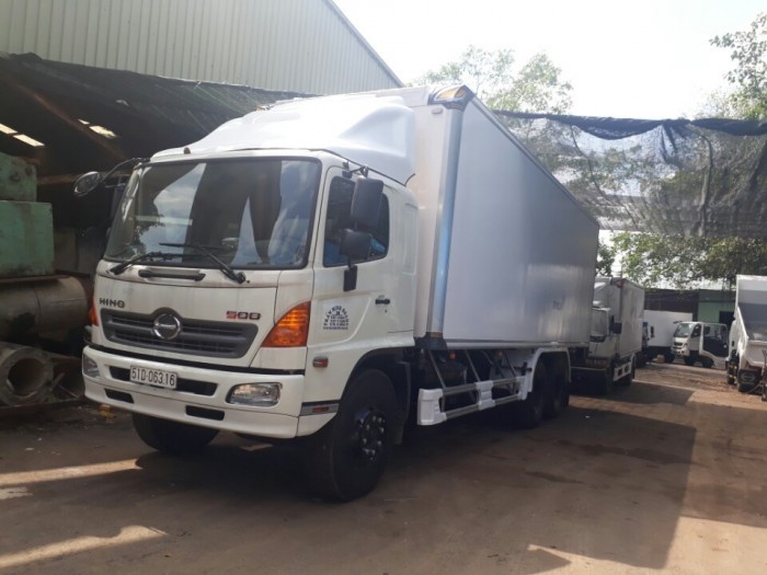 Xe đông lạnh 15 tấn hino FL thùng mẫu Quyền giá rẻ mới 100%