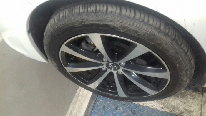Bán em Toyota yaris G 1.3AT màu trắng bs SG