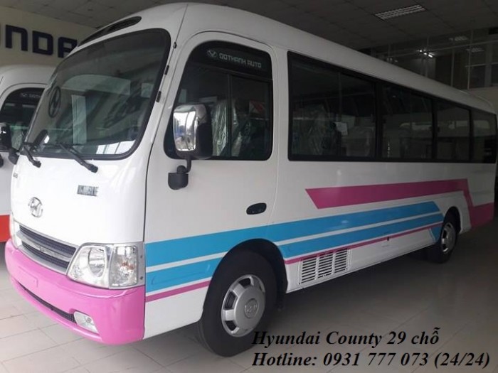 Xe khách Hyundai County 29 chỗ, nhiều màu, trả trước 300 triệu, giao xe trong 5 ngày