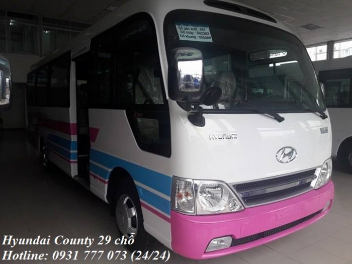 Xe khách Hyundai County 29 chỗ, nhiều màu, trả trước 300 triệu, giao xe trong 5 ngày