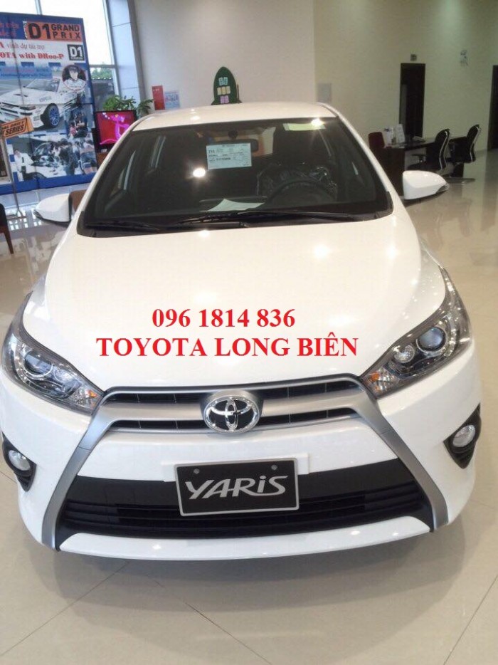 Bán xe Toyota Yaris màu trắng 2017 kí xe giao ngay