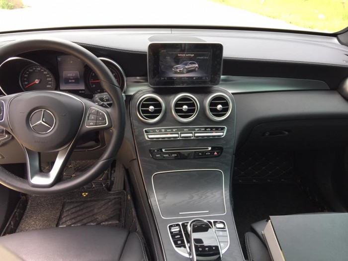 MERCEDES GLC 300