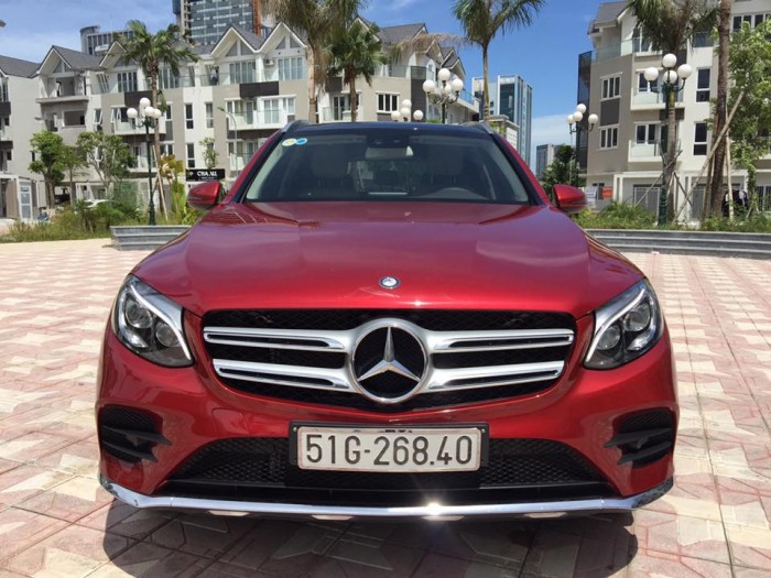 MERCEDES GLC 300 Đỏ Đăng ký T2/2017