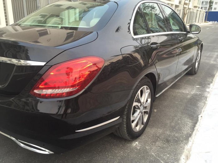 Mercedes Benz C200 2015