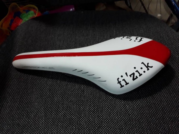 Yên Fi'zi:k arione CX cacbon .handmade in italia. New