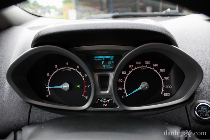 Ford  Ecosport mới 2017 hot ! khuyến mãi lớn hỗ trợ vay đến 85% giá trị xe