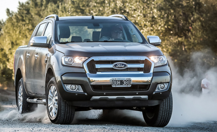 Ford Ranger mới 2017 giảm giá lớn trong tháng với nhiều khuyến mãi có giá trị