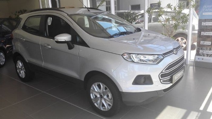 Ford Ecosport Titanium 2017 giá giảm hấp dẫn khuyến mãi lớn nhất hiện nay với những phần quà có giá trị