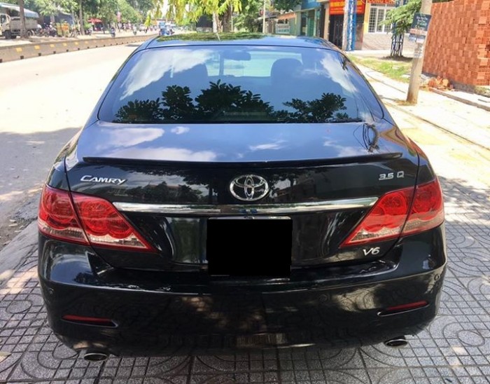 Nhà mình cần bán chiếc Camry 3.5Q 2007 màu đen vip
