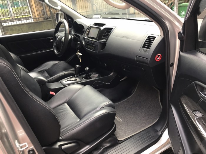 Bán xe Fortuner 2014 số tự động đẹp long lanh