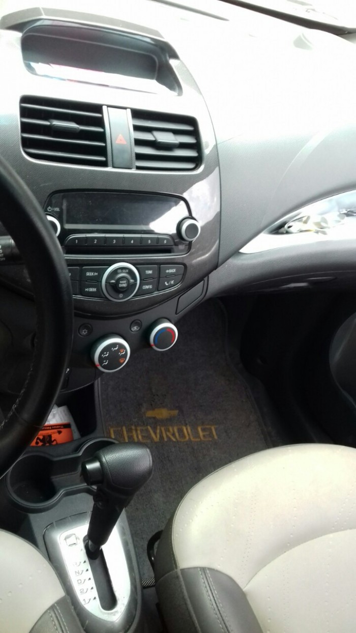 Bán Chevrolet spark ltz  2015 1.0AT màu xanh dương xe đẹp