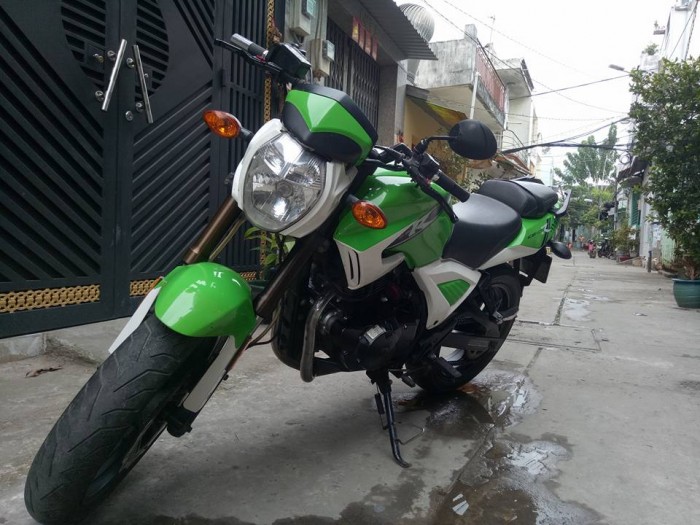 Moto rebel CBR 125c màu xanh trắng 2k12 mới 95%
