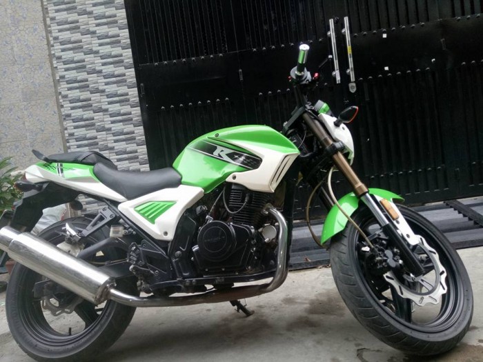 Moto rebel CBR 125c màu xanh trắng 2k12 mới 95%
