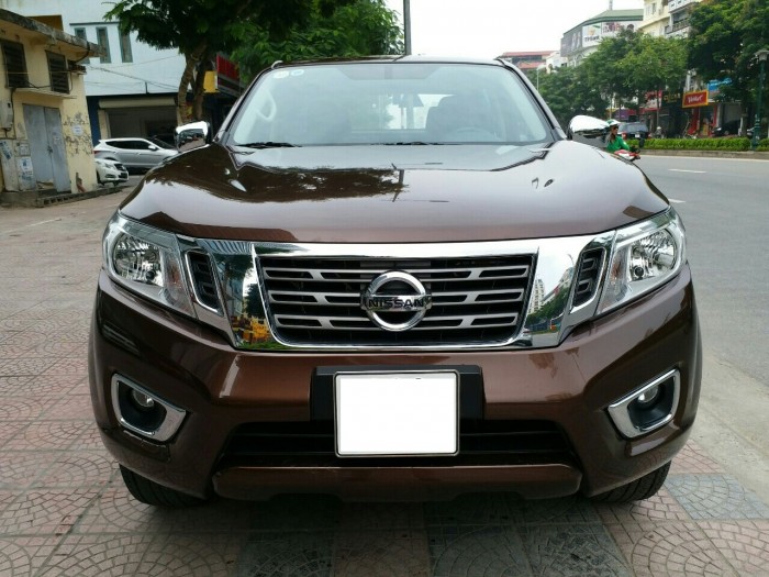 Nissan Navara SL, Số sàn 2 cầu , máy dầu, Đời 2017, đăng ký tháng 07/2017