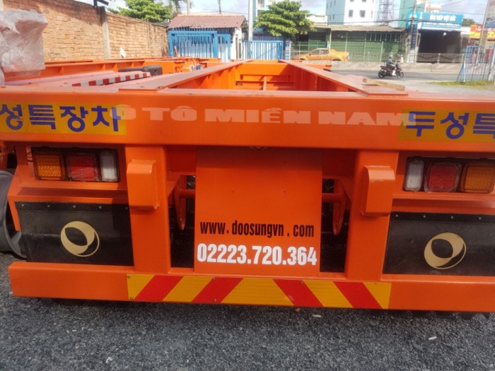 Rơ mooc xương 2017 chuyên chở container,xe có sẵn,giao toàn quốc