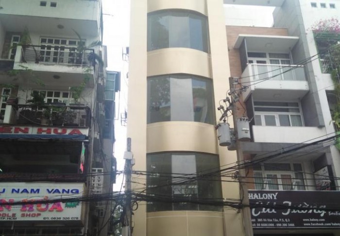 Cho thuê nhà MT Võ Văn Tần, Q.3, (DT: 4x30m, 1 trệt, 6 lầu, thang máy).