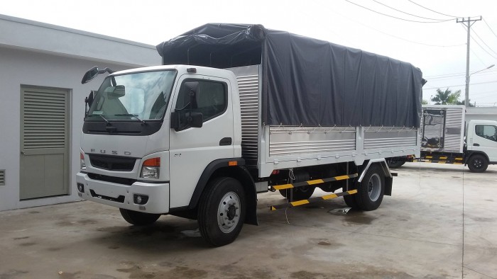 Xe tải Mitsubishi Fuso FI 12T thùng mui bạt, thùng kín khuyến mãi lớn