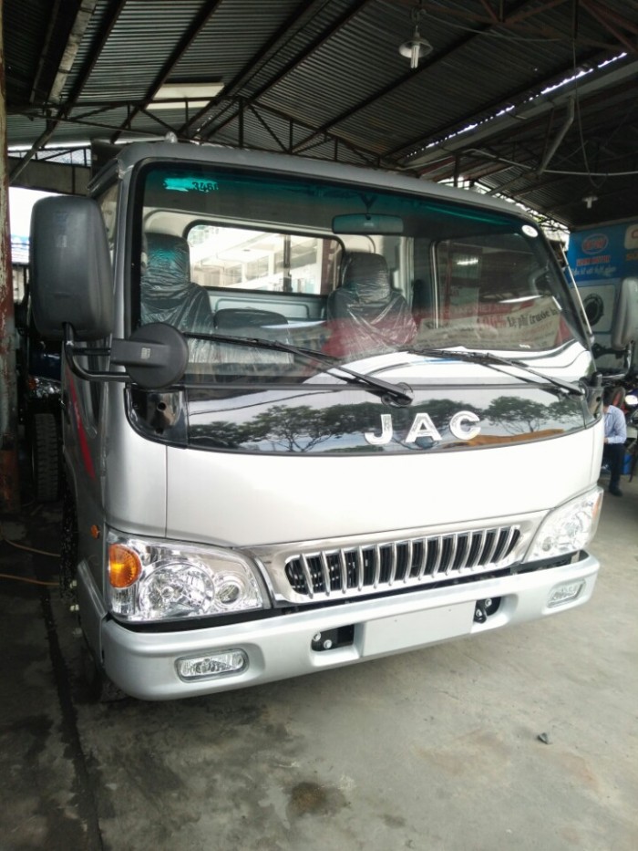 Bán xe tảo Jac 4t9 thùng 4m3 màu xám, vay cao toàn quốc, giá siêu rẻ