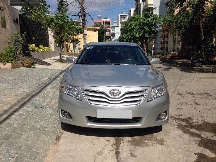 Cần bán chiếc Camry 2.4LE 2010 nhập khẩu Mỹ xe đẹp giữ kỹ