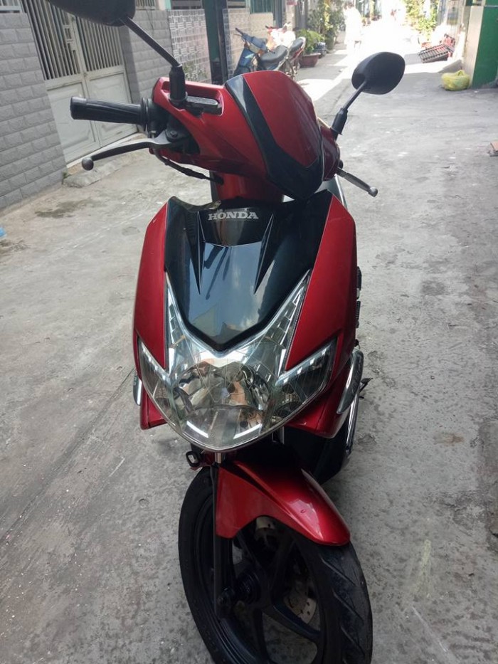 Dư dùng cần bán Air blade hq hiệu honda CKD đỏ-đen 2k10 xe đẹp máy êm nguyên zin