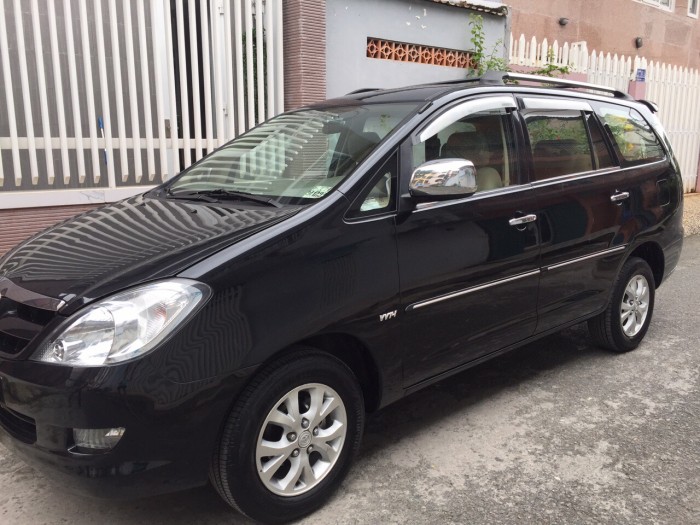 Màu Đen Hot- Toyota Innova 2.0g Số Sàn