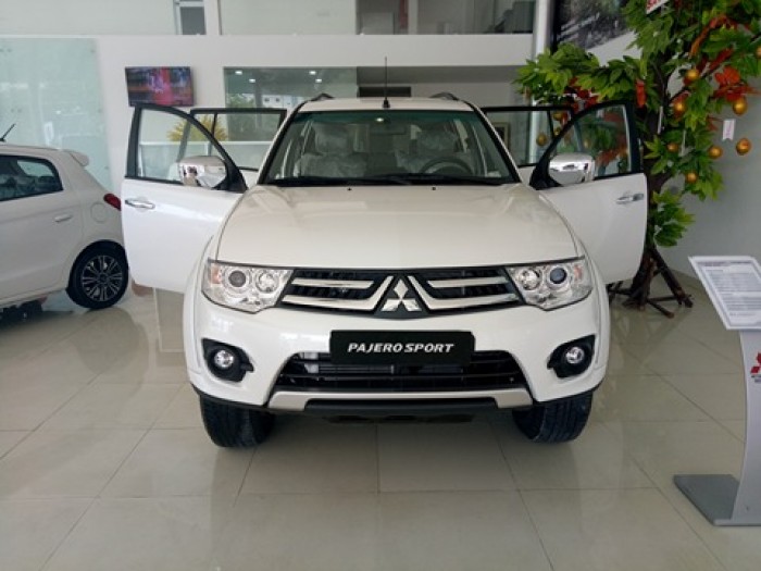 Mitsubishi PAJERO SPORT