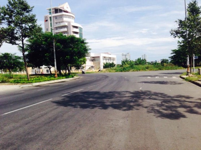 Đất chân cầu Cát Lái Q2, MT KD buôn bán hoặc đầu tư, SHR, thổ cư 100%