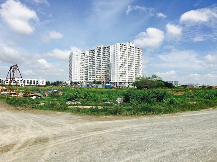Đất chân cầu Cát Lái Q2, MT KD buôn bán hoặc đầu tư, SHR, thổ cư 100%