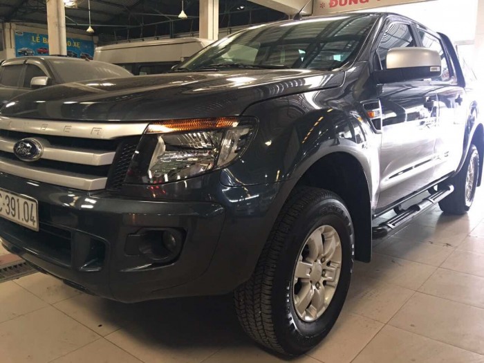 Bán Ford Ranger XLS 4x2 AT màu xám sx 2014